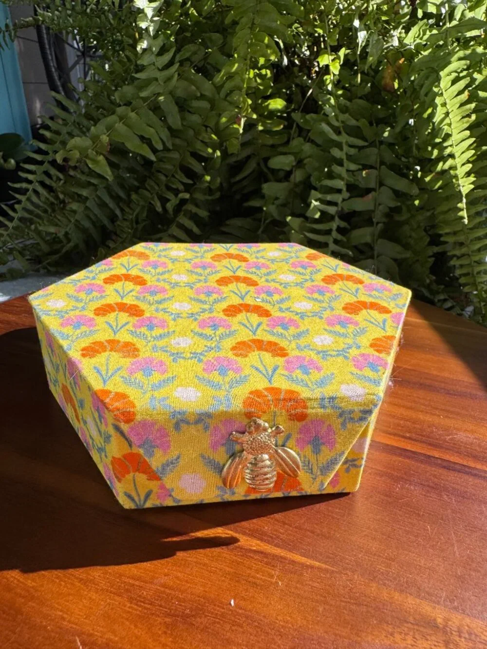 Anthropologie Annie Floral Fabric Cover Jewellery Box Bumblebee Magnetic Lid